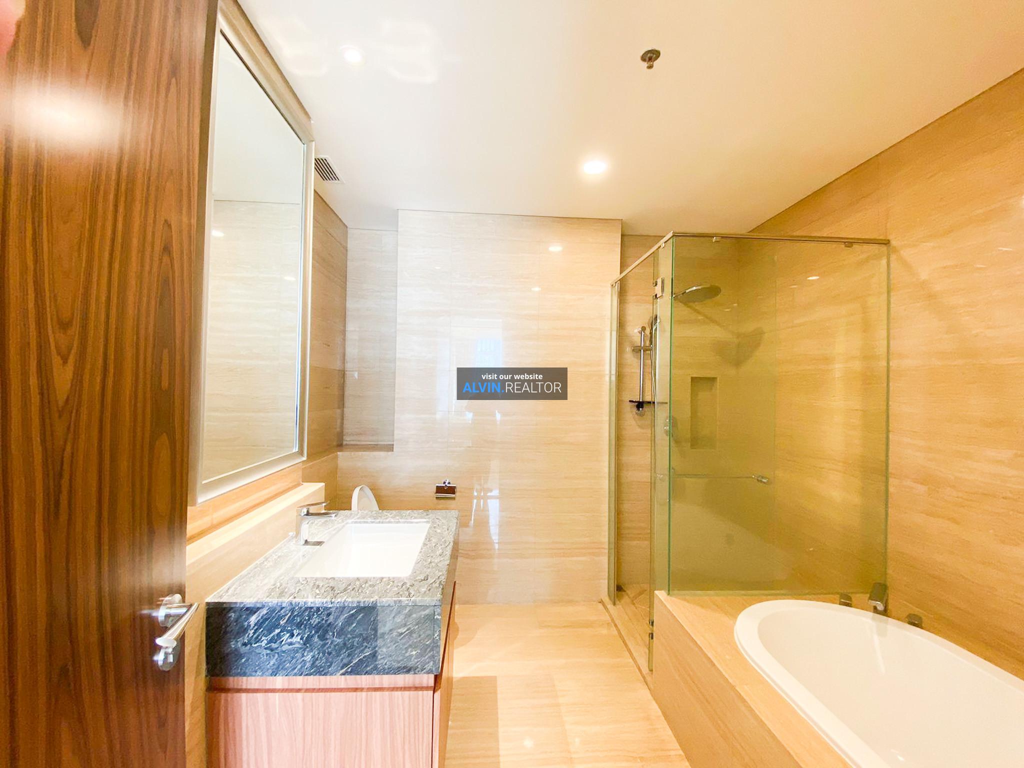 c6648d9a-397d-4c49-b1f5-26e2dd87b25d-1734337888