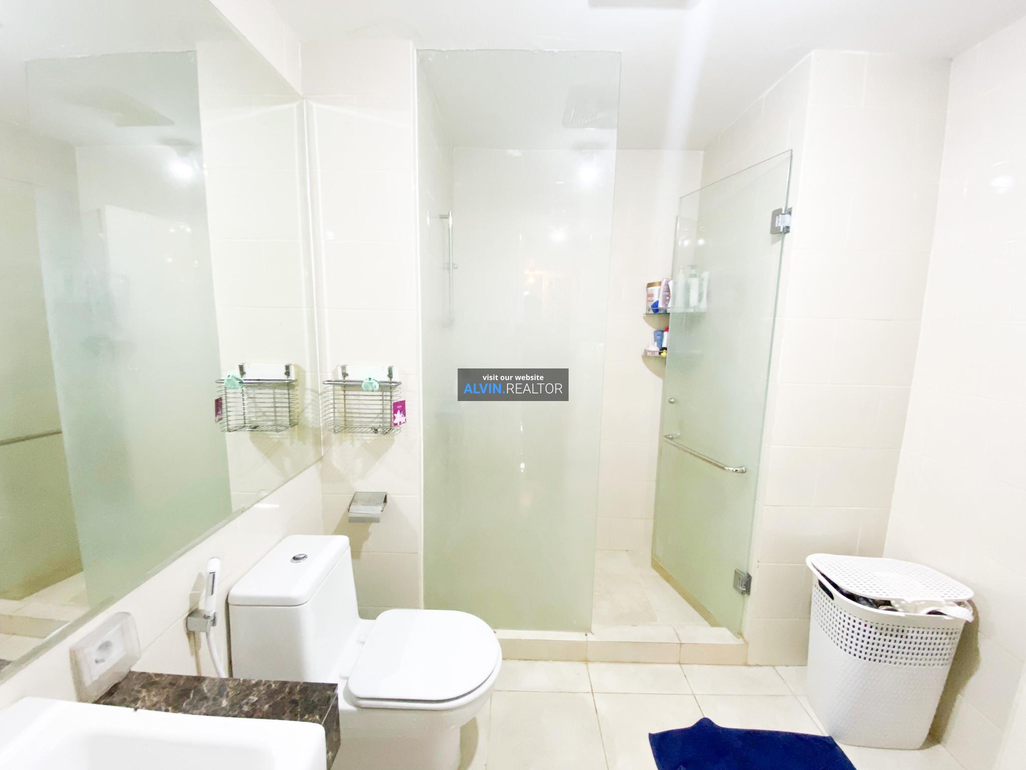 e1ea91b4-00b2-41b0-a816-ac65c0bbb87c-1758269549