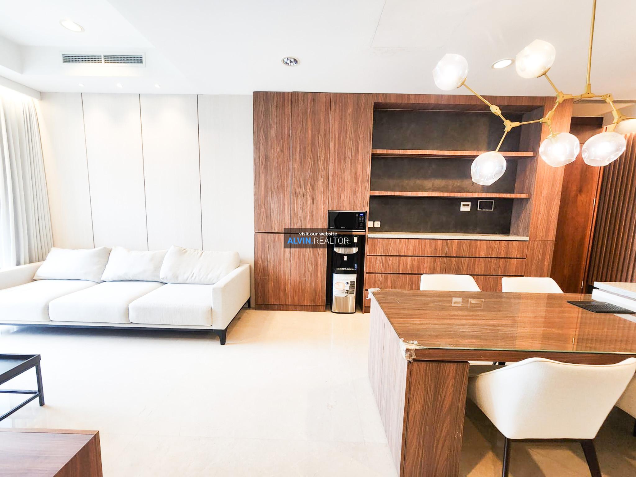 e2b8ff5b-cd58-4202-b7fb-ba884053e5c3-1759392038