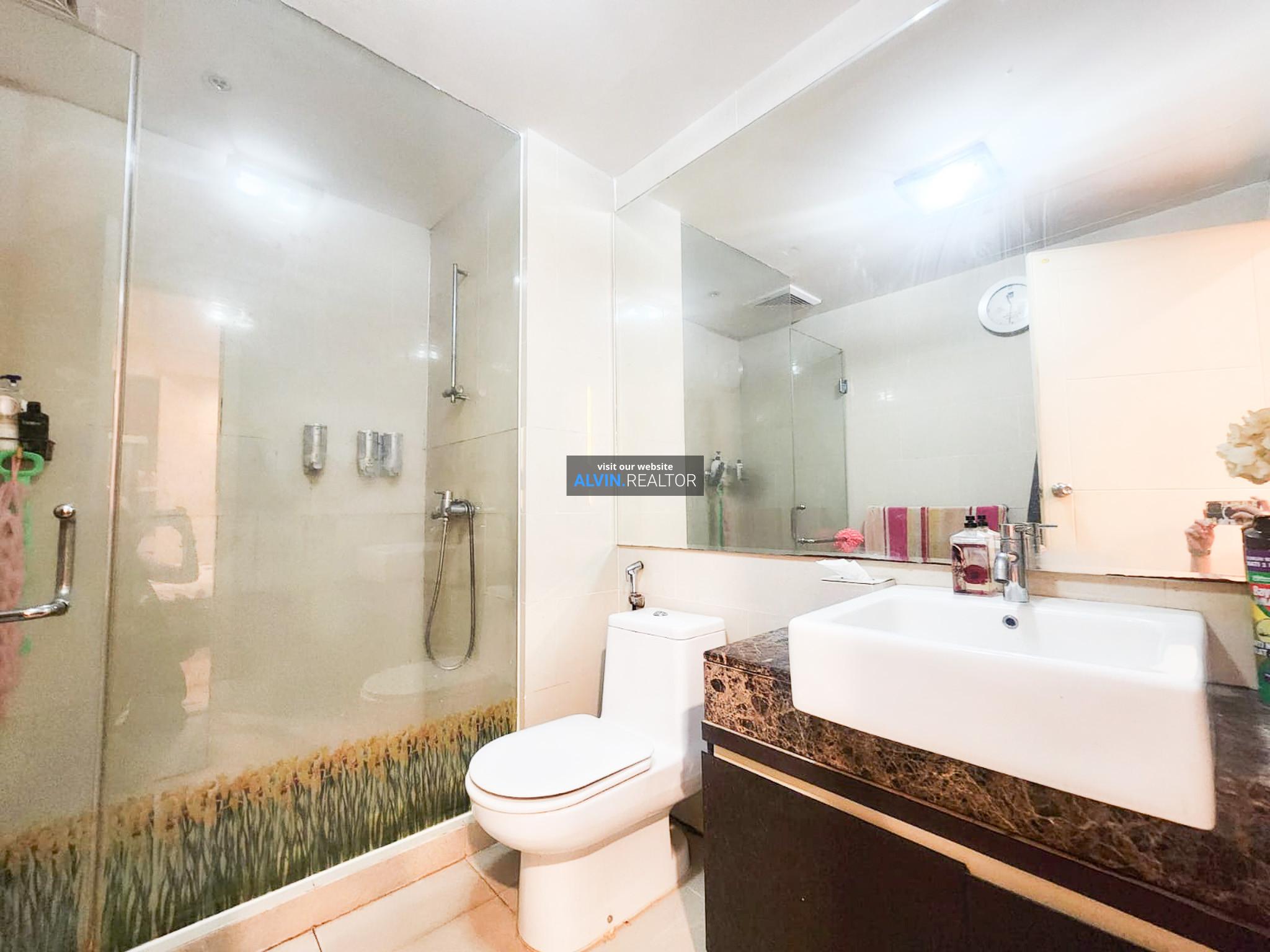 e5a43748-fda8-4b5c-a322-4294217546ae-1752744038