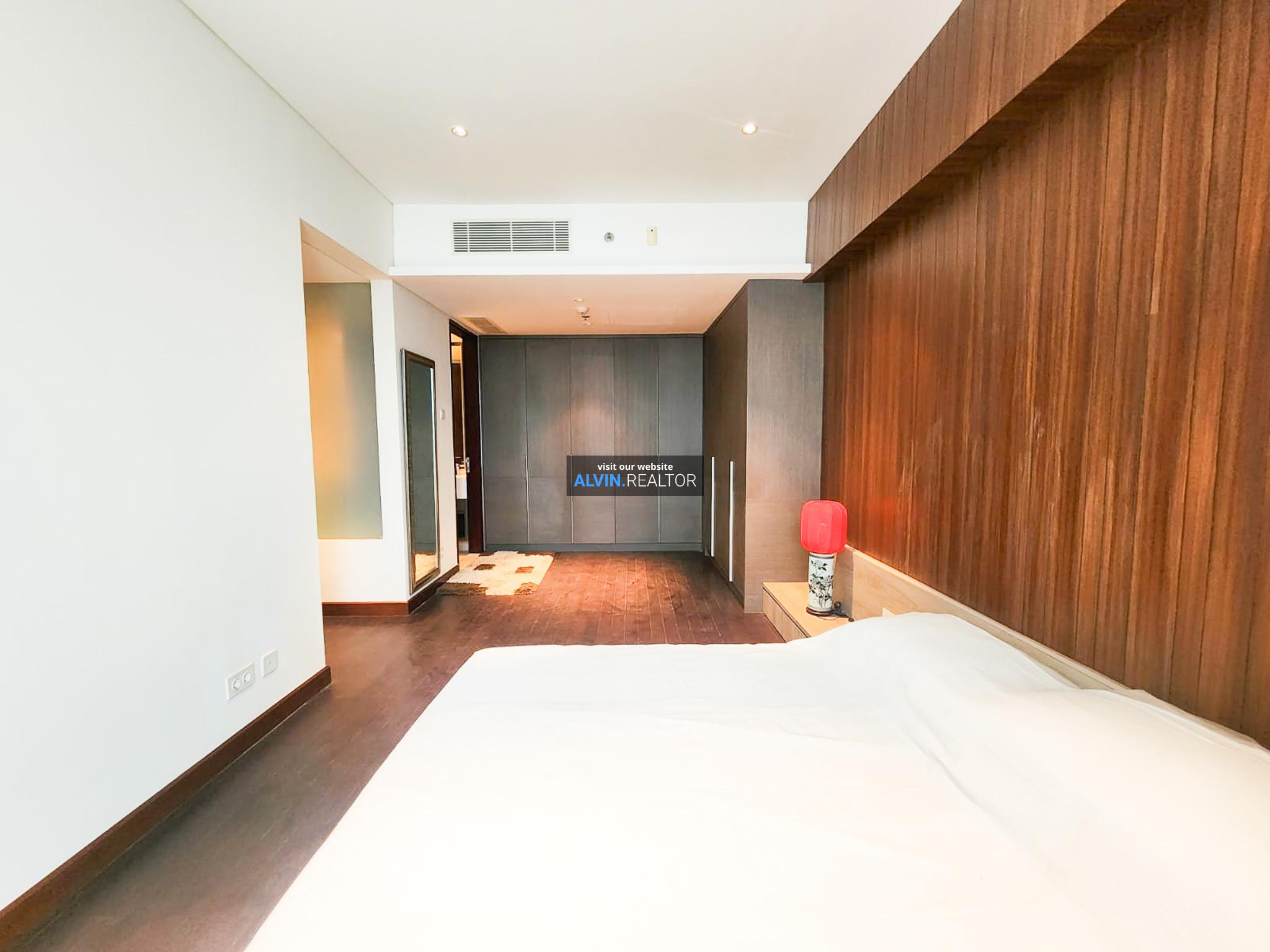 e6ea1fb0-9460-4595-87c4-7105c8c33ea7-1740635538