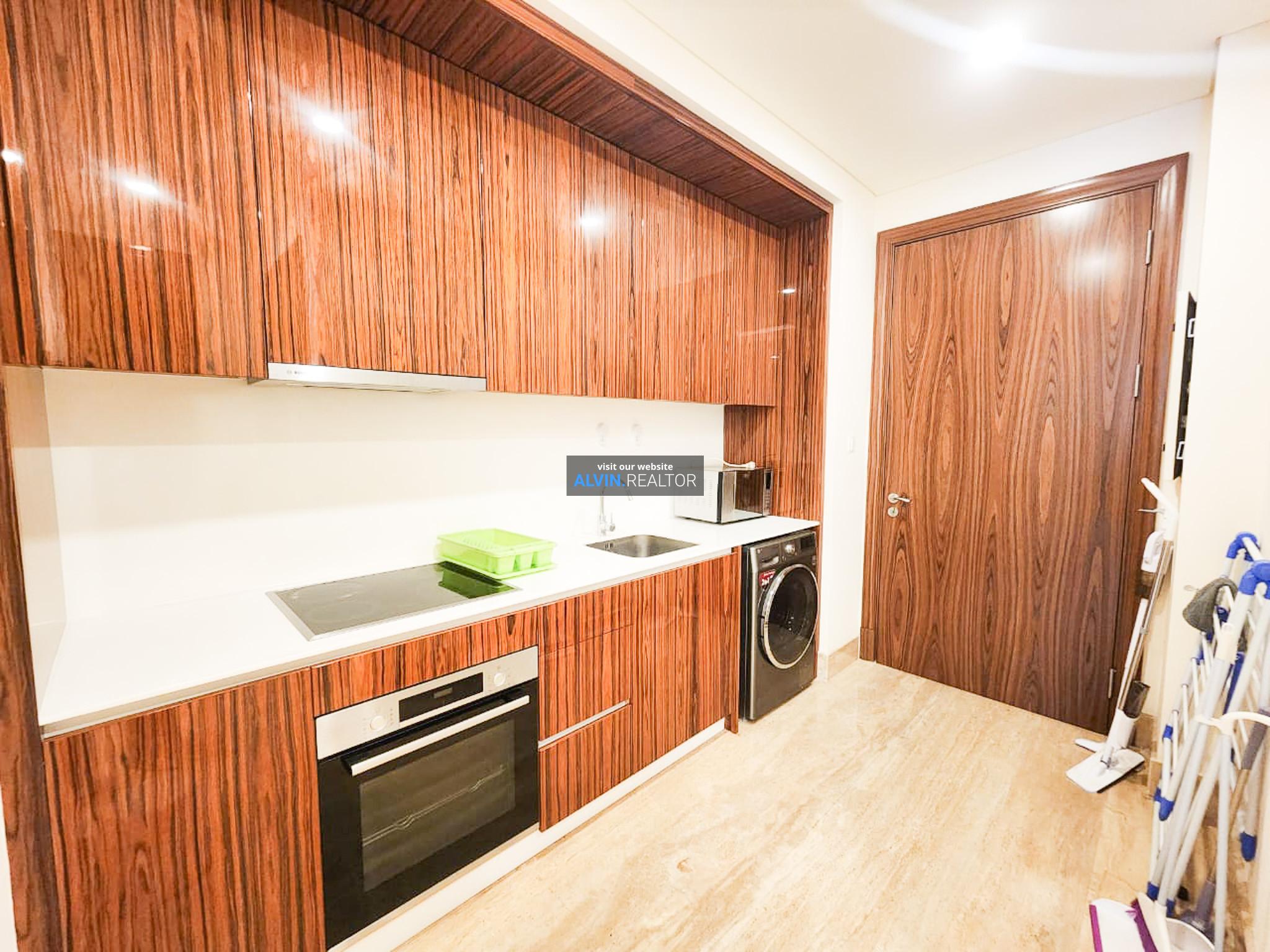 ea58b34f-0374-4b68-a28d-2d075a0332a5-1759148800