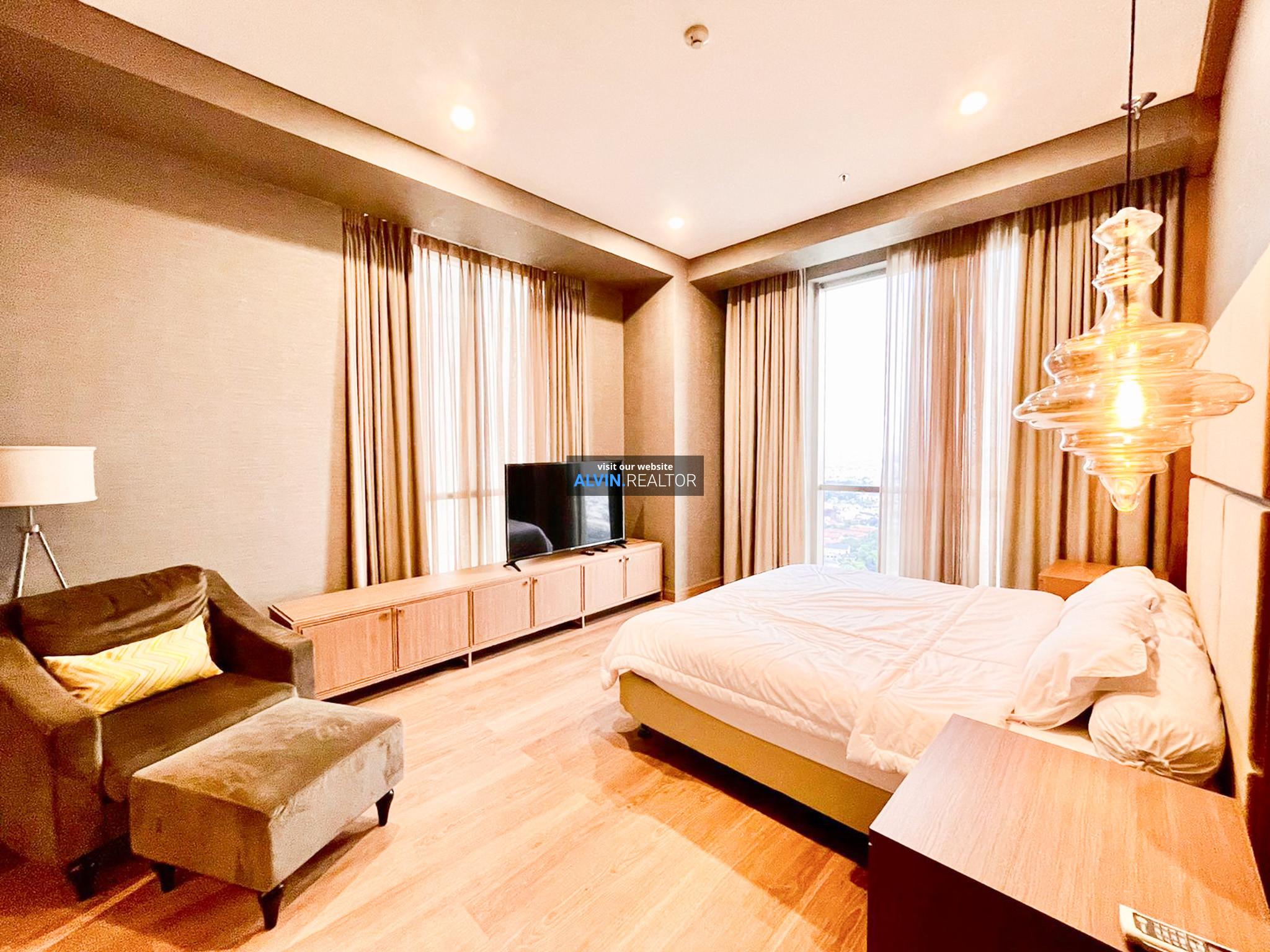 f0393e2f-8d6f-4f43-8d38-45d4bbb97e90-1727166560