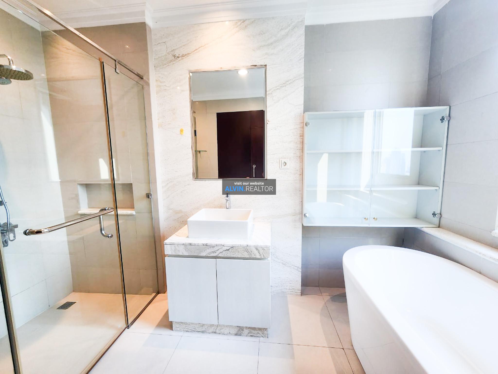 f5efc6da-1e80-457b-a6ca-a582d0b4d7fd-1757658236