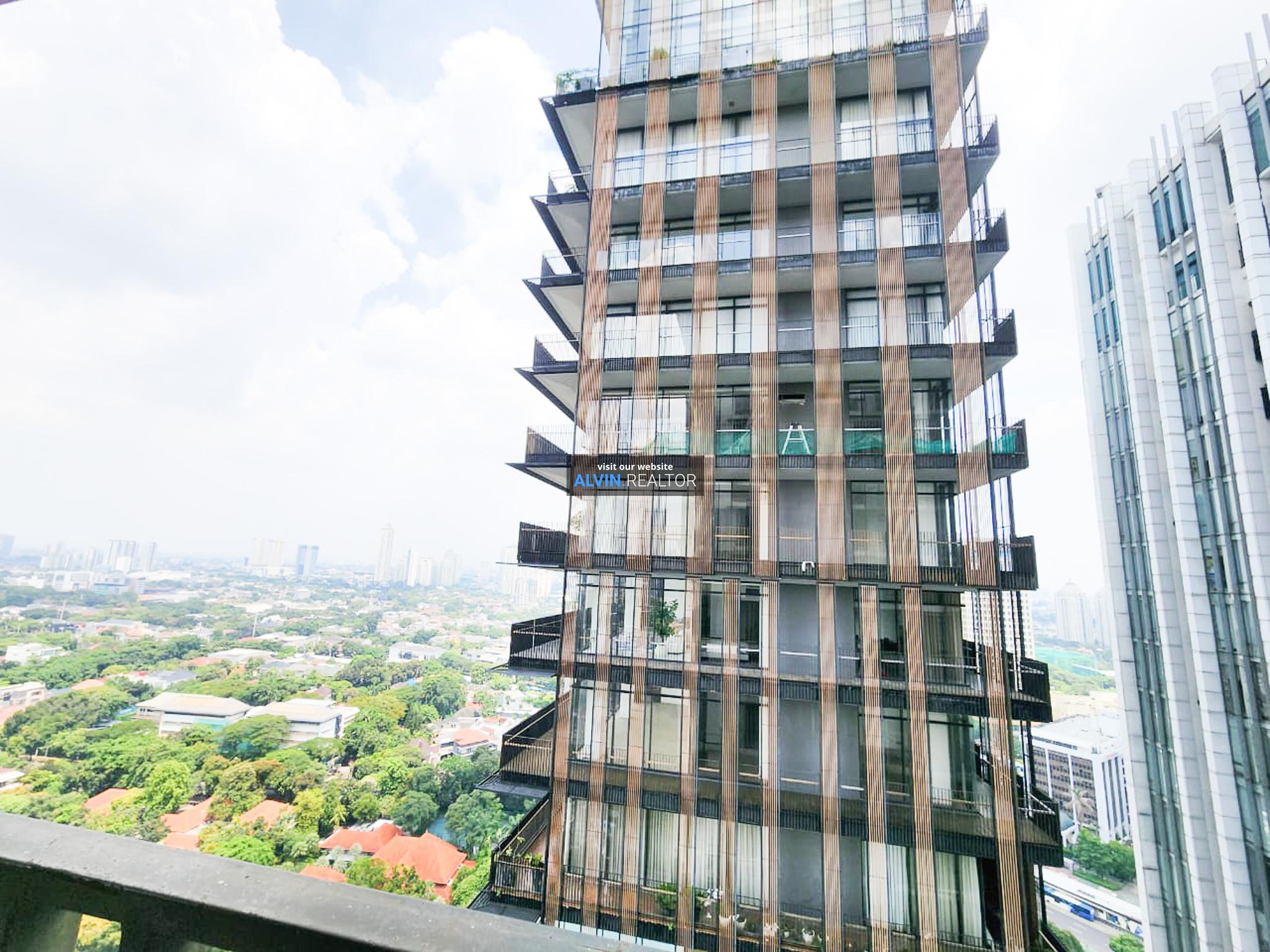 fb746518-4b14-4c18-8ef8-7ed0bc0988b0-1744193998