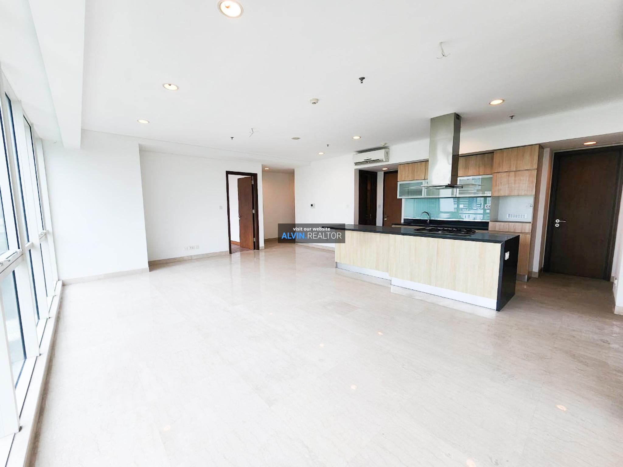 fe503e65-42fd-4470-a673-437dc97d01ef-1733471510