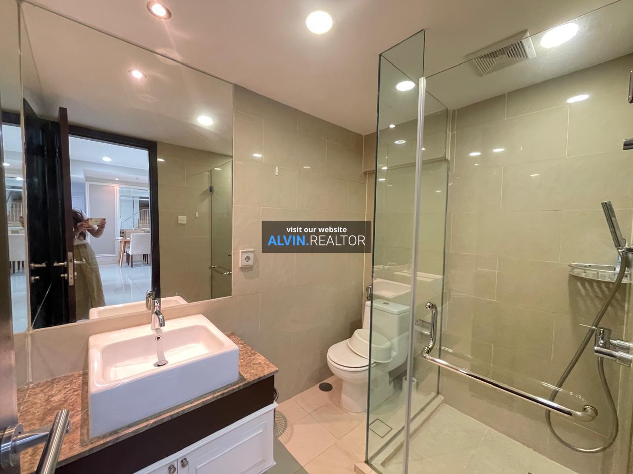 vewhatsapp-image-2025-12-15-at-153316a-1766985381