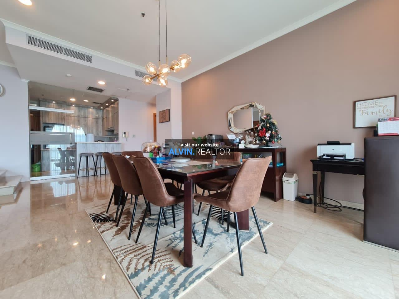 whatsapp-image-2024-06-11-at-111715-ee540d17-1730371630