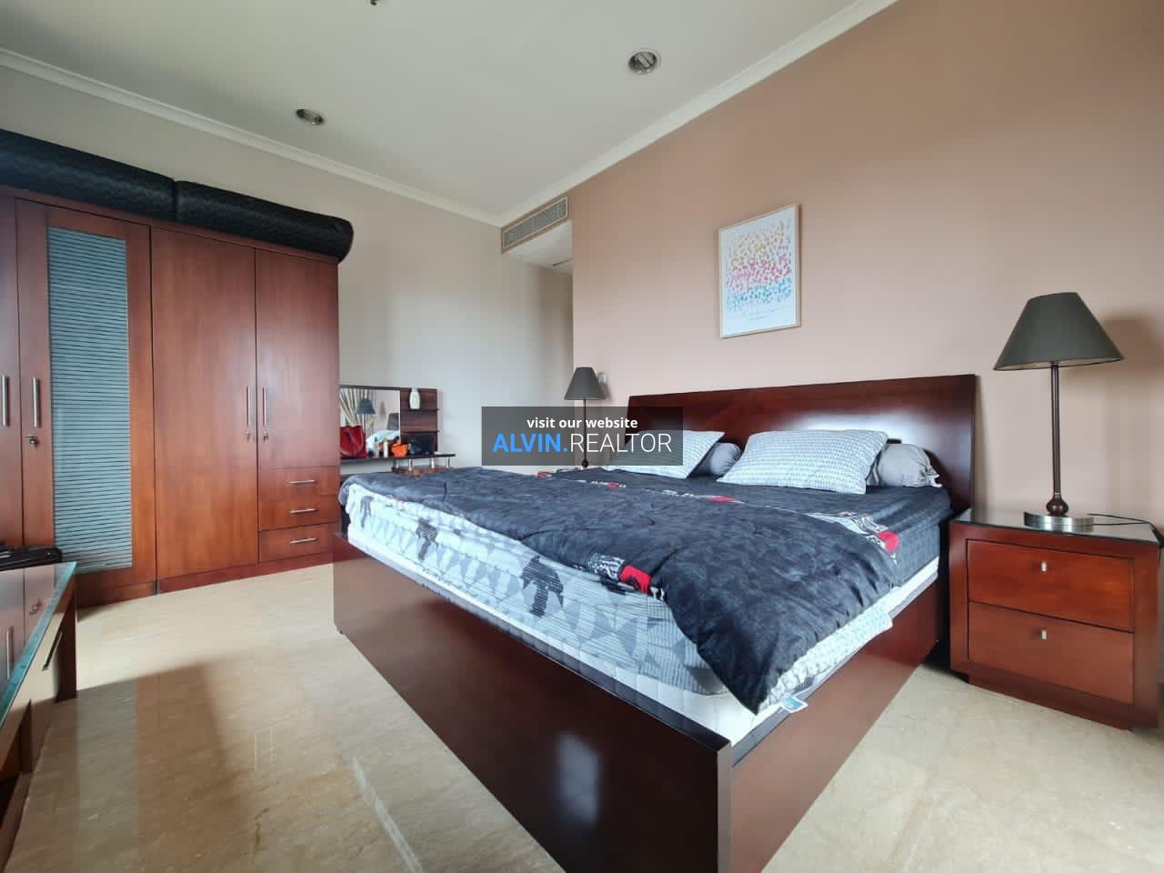 whatsapp-image-2024-06-11-at-111718-2aa7978b-1730371630