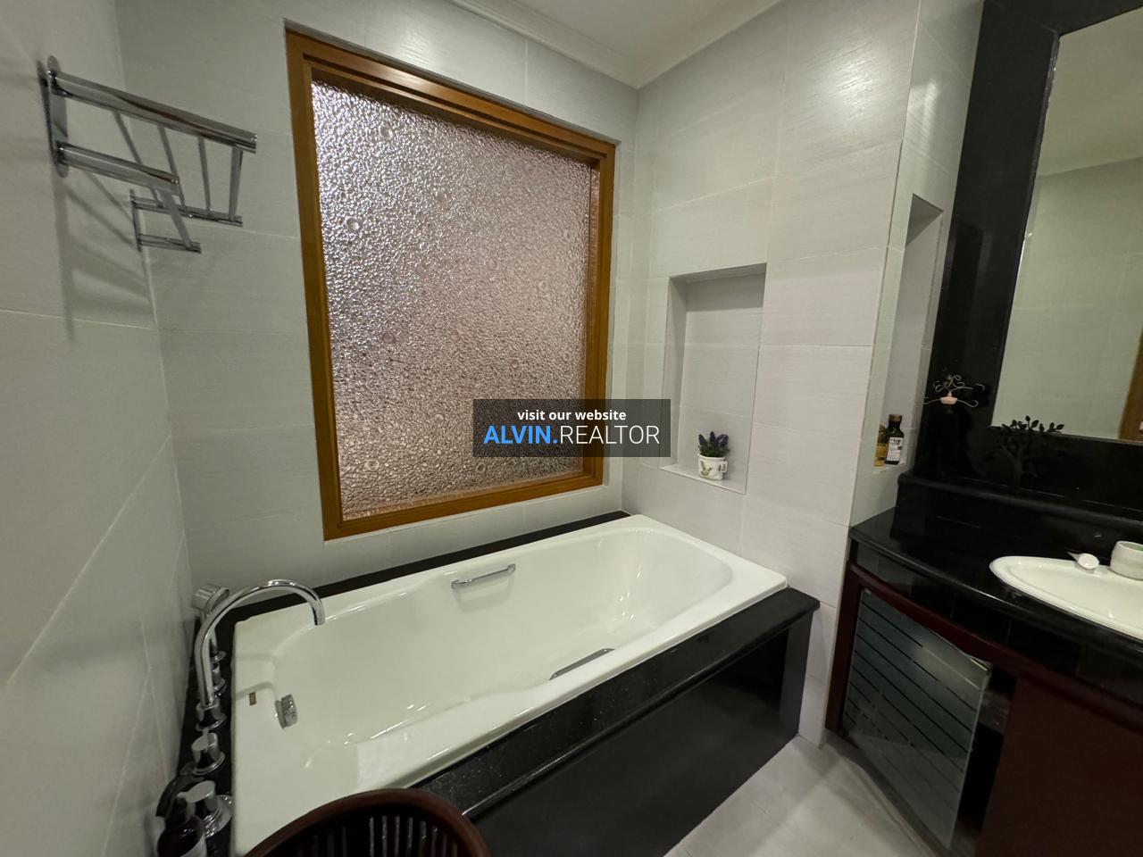 whatsapp-image-2024-11-08-at-140132-31b1f00e-1731060150